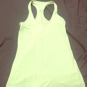 Lululemon tank